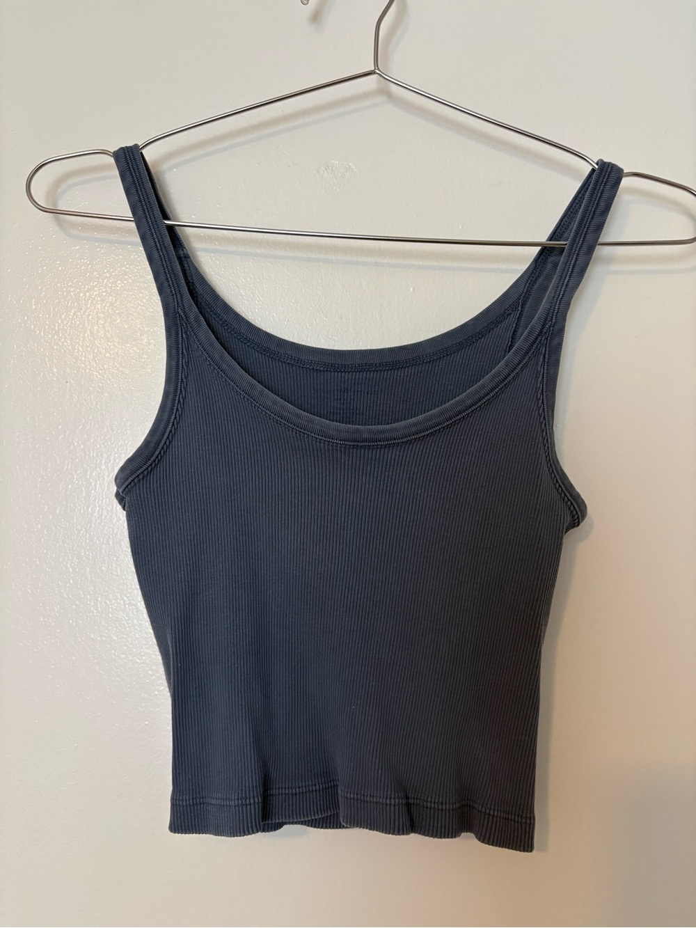 Brandy Melville Ribbed Scoop Neck Tank Top — Dark blue